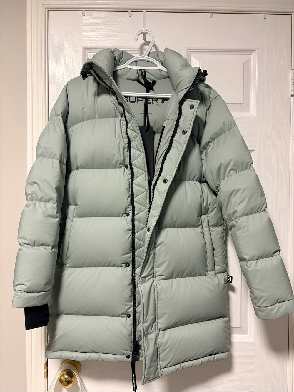 Aritzia Super Puff CliMATTE Mid